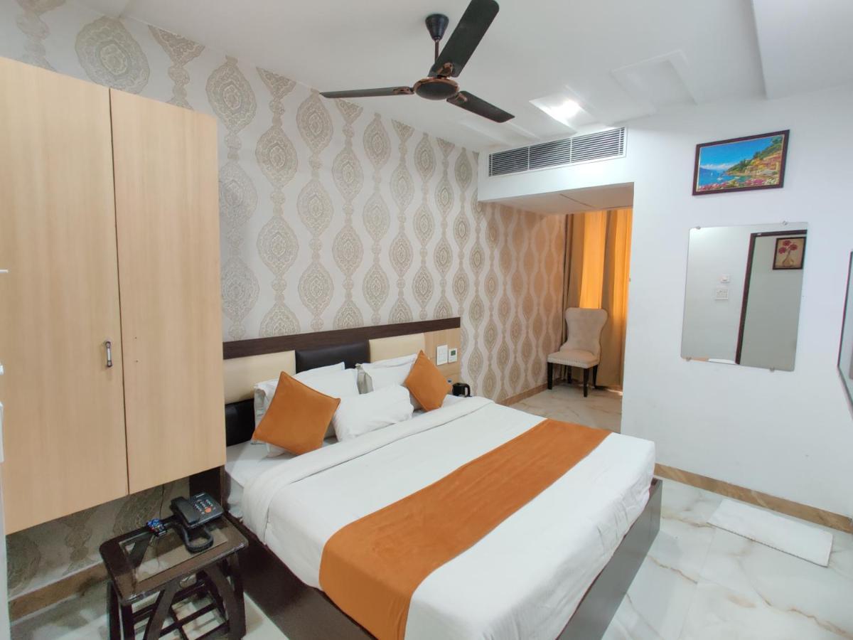 Hotel Tamanna - 50 Meter From Golden Temple Amritsar Zewnętrze zdjęcie